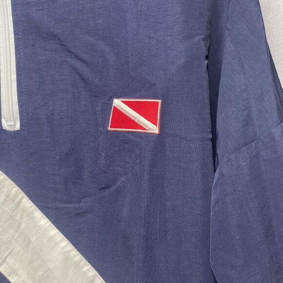 Vintage Surf Style Navy & White Nylon 1/4 Zip Windbreaker With Dive Flag Logo SM - Picture 2 of 6